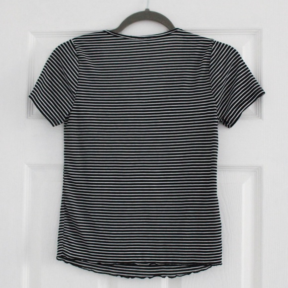 BLACK & WHITE TEE - Picture 2 of 6